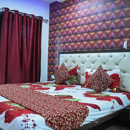 Hotel Dilip 印多尔 外观 照片